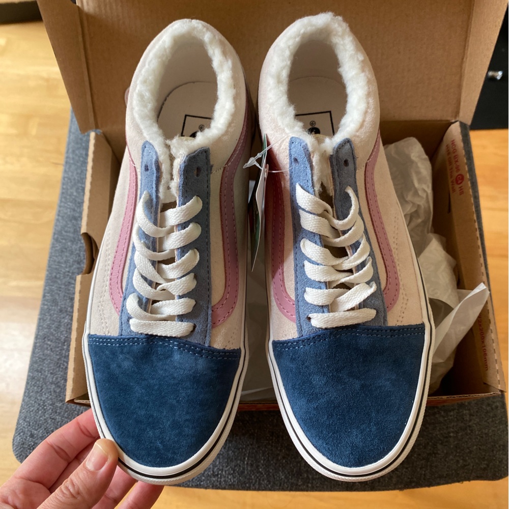 VANS Old Skool Sherpa Platform Shoes - Picture 10 of 12